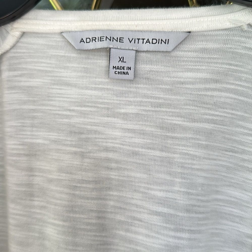 Adrienne Vittadini Elegant White Women's Sweater - XL - Great Condition - Picture 3 of 6